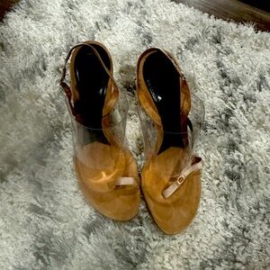 Elegant Tan Women's Shoes